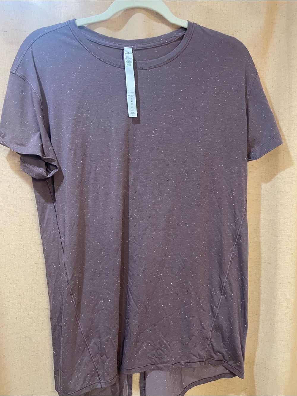 lululemon athletica women’s Speckled Crew Tee - purple with white dots size 8